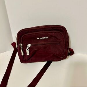 Baggallini Women's Triple Zip Convertible Crossbody Fannypack Belt Bag Small